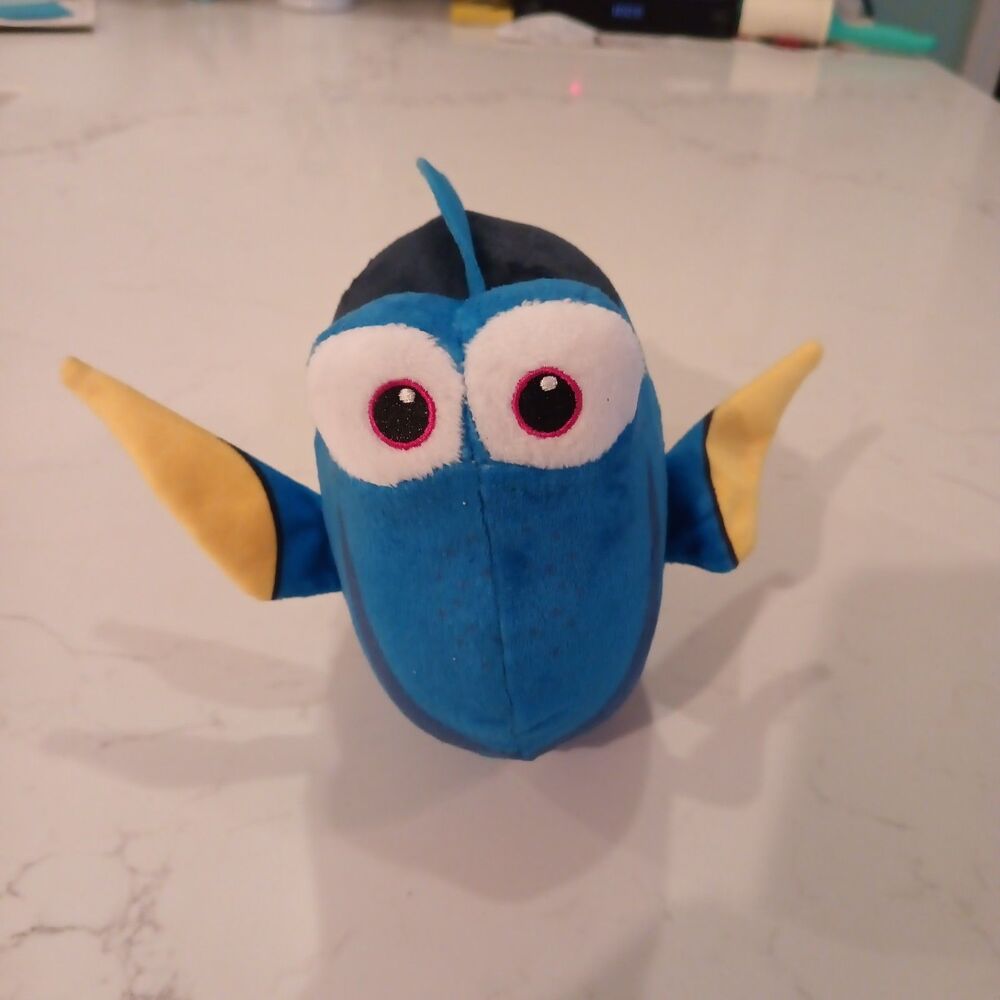 ROXO Disney Finding Nemo/Dory 10” Fish Plush w/Zipper and Plastic Form Inside
